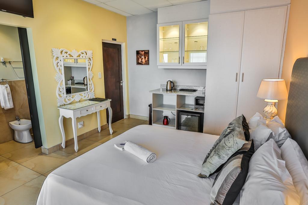 Zimbali View Eco Guesthouse บัลลิโต ภายนอก รูปภาพ